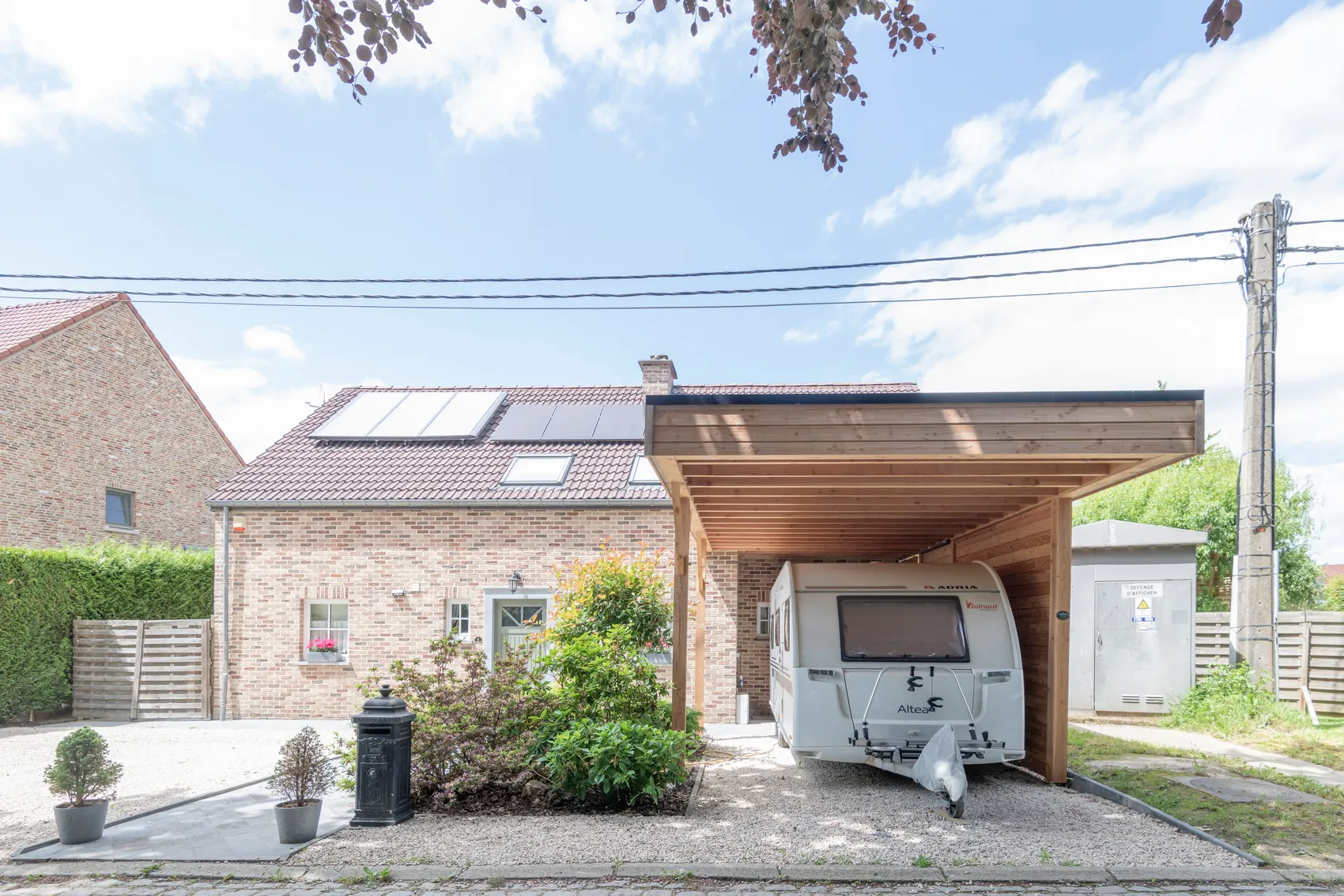 Carport caravane