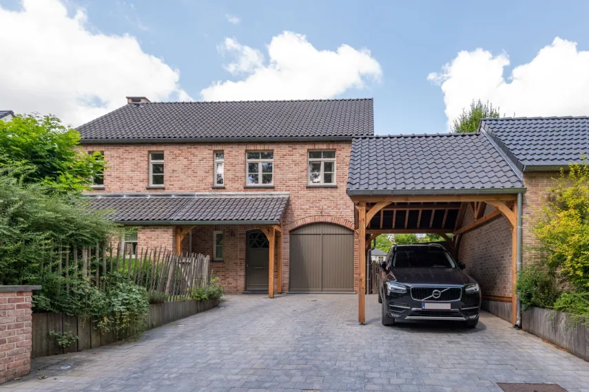 Carport Piétrebais
