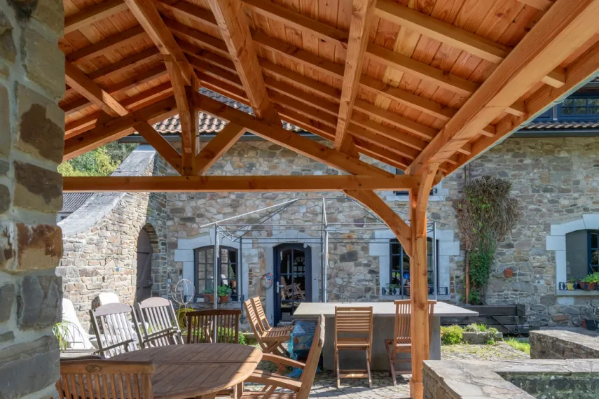Poolhouse Sart Eustache